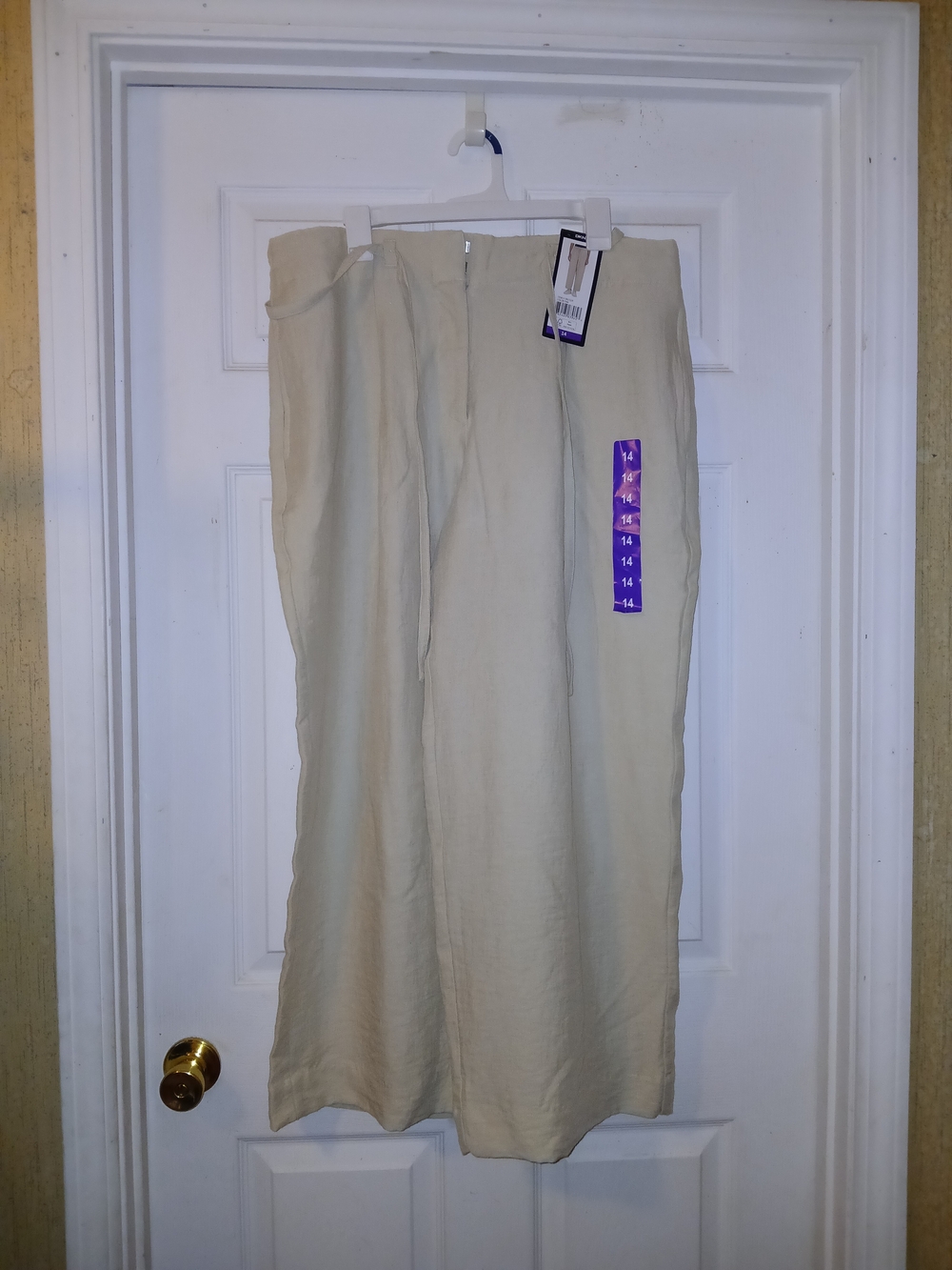 Women's Tan Pants - Brand: DKNY